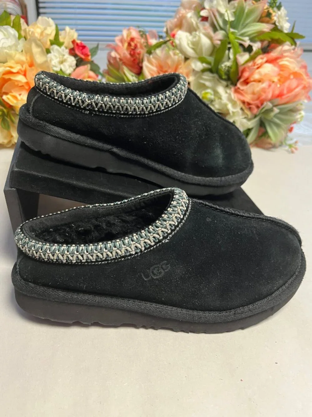 UGG Tasman Slippers Black Suede Shearling Lined Kids Size 2